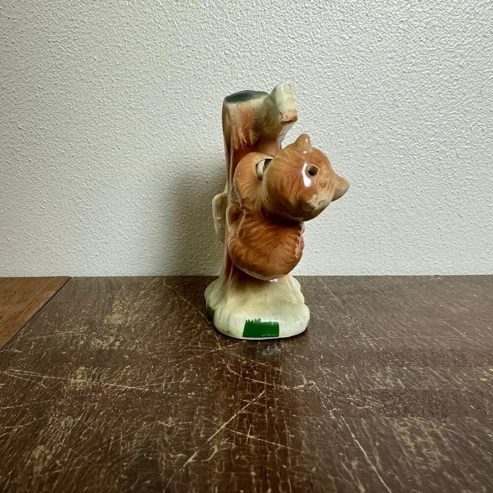 Georgia USA made in Japan Porcelain Tree with Bear Cubs Salt‎ and Pepper Shakers